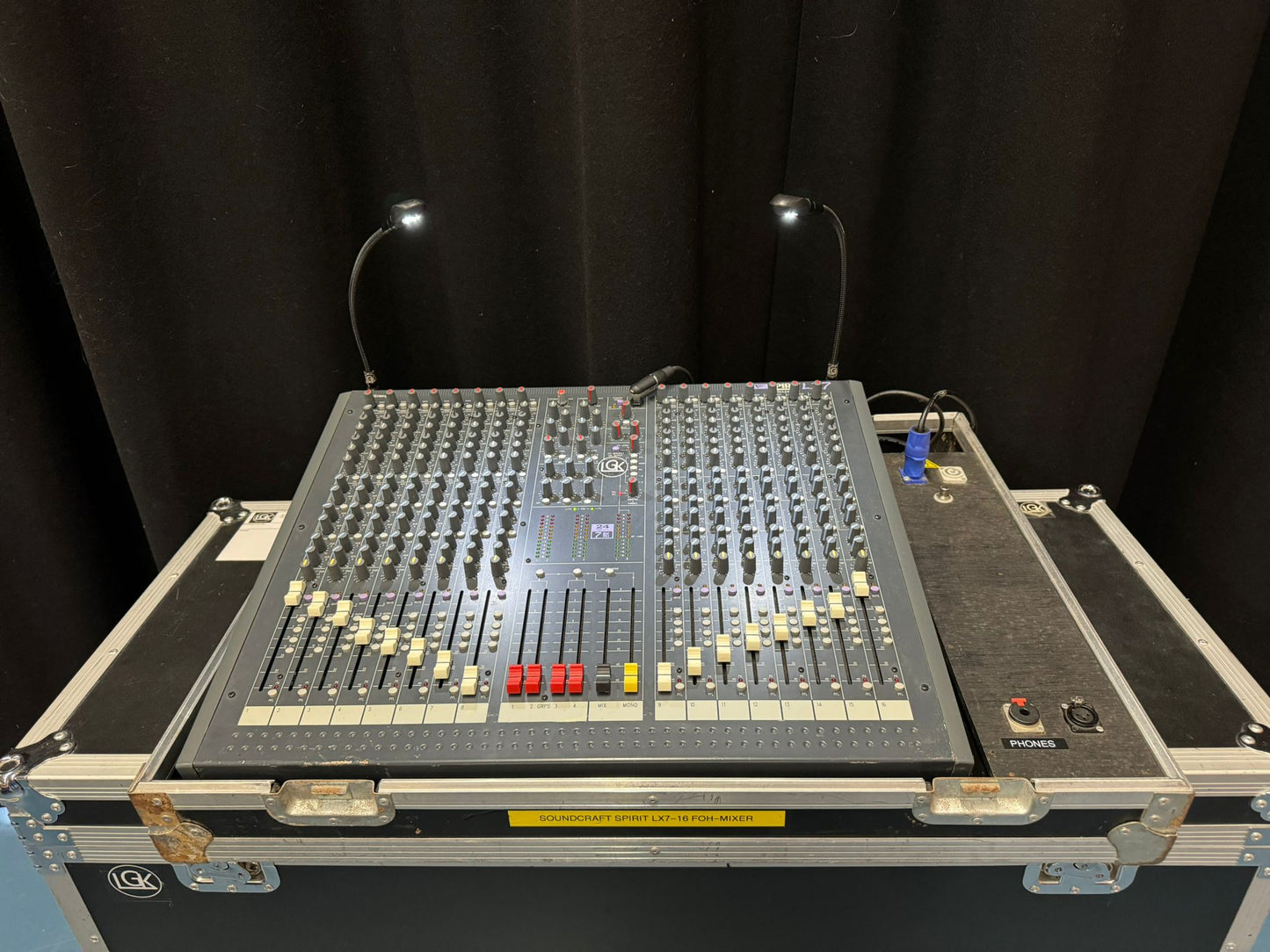 Soundcraft LX7 16 Mixer
